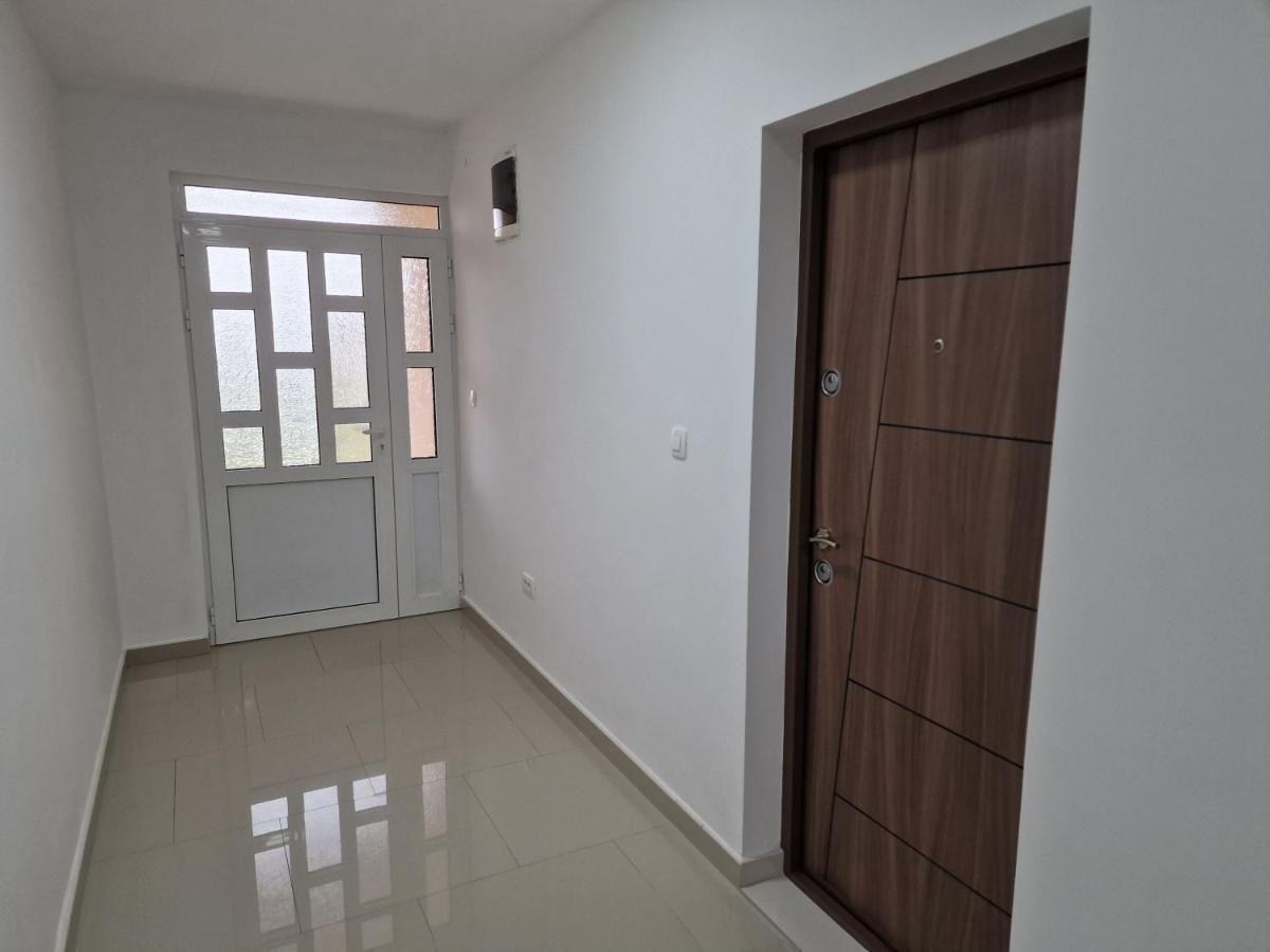 Apartman Tolosi Подгорица Екстериор снимка
