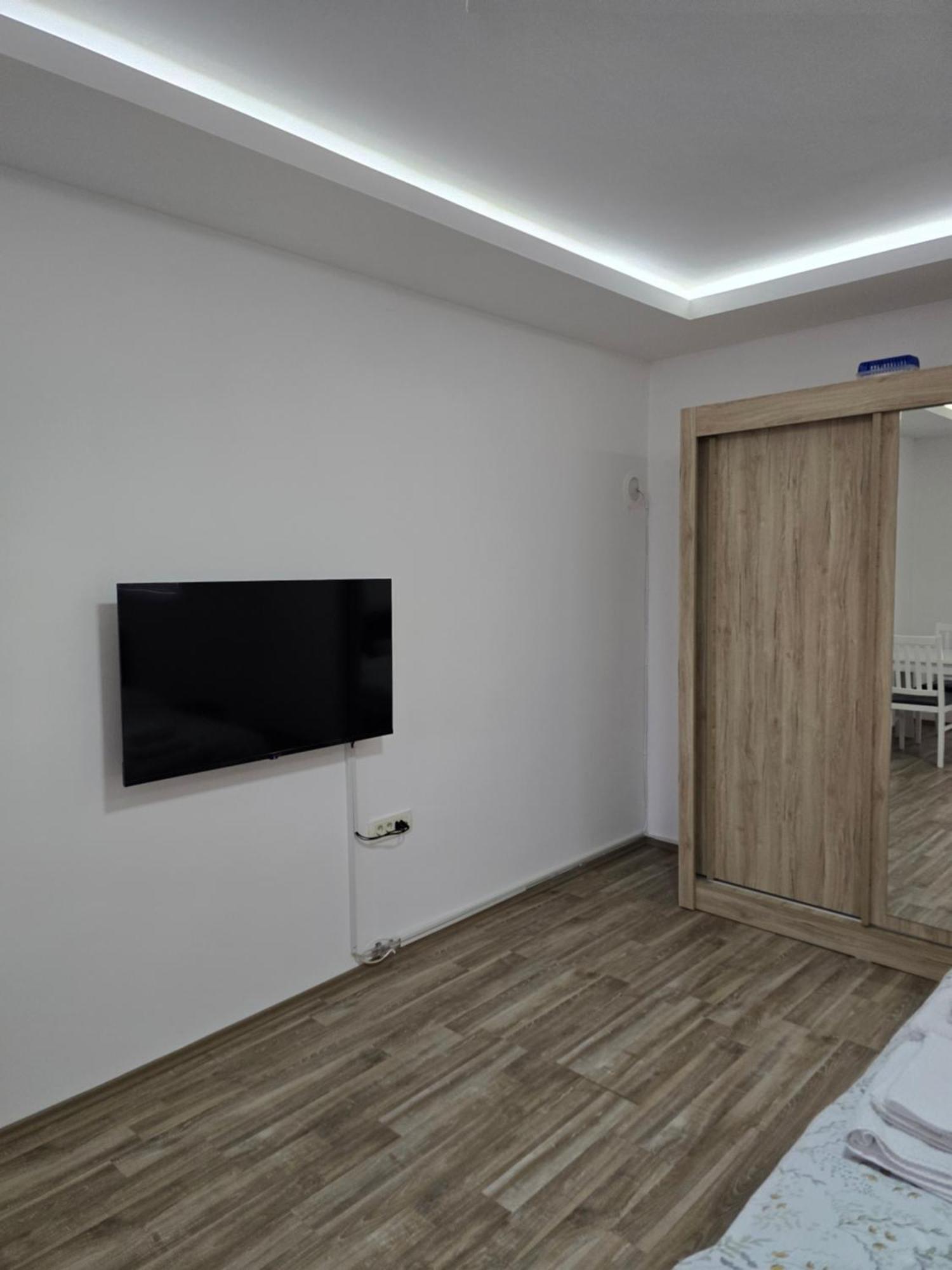 Apartman Tolosi Подгорица Екстериор снимка