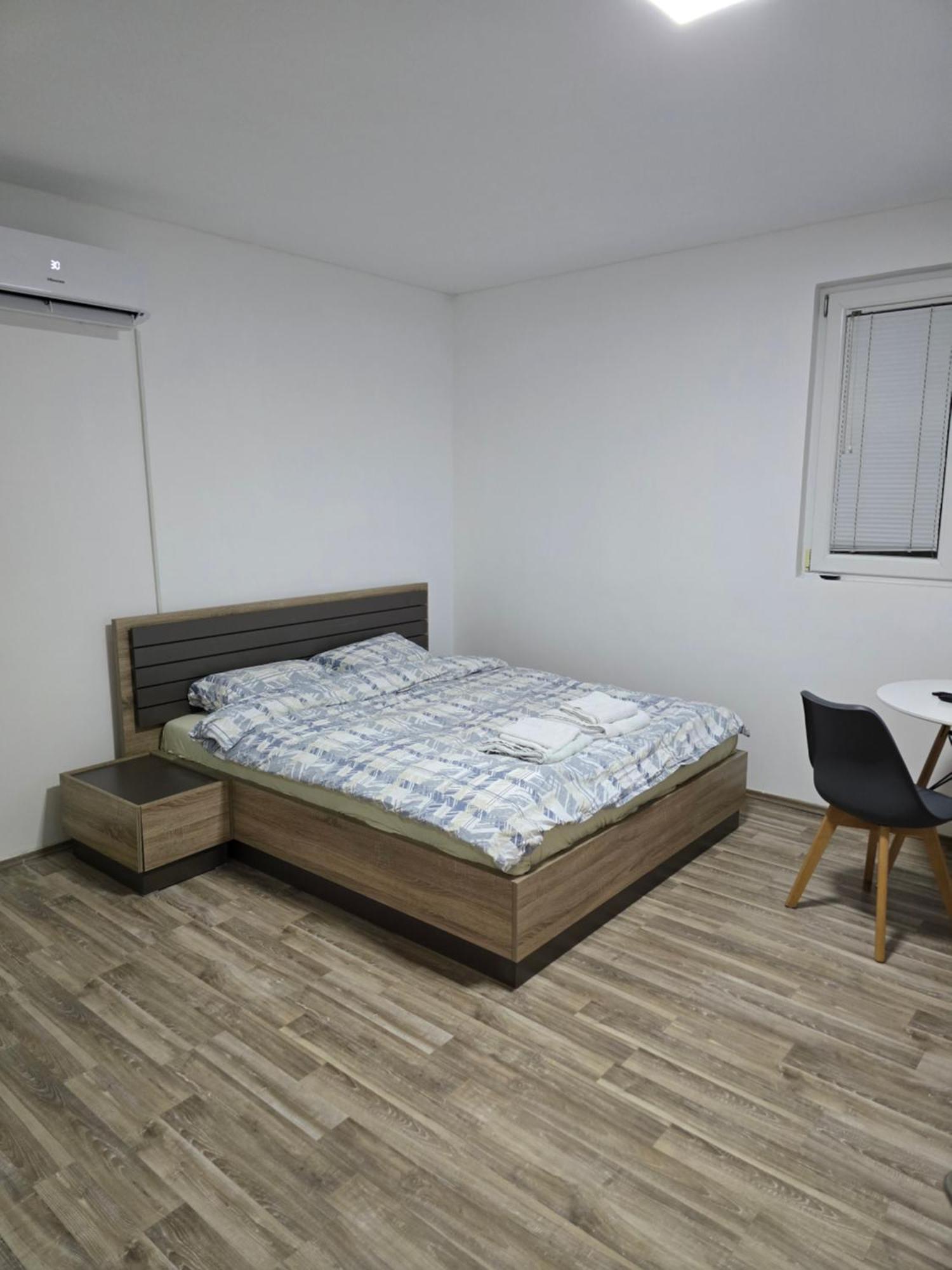 Apartman Tolosi Подгорица Екстериор снимка